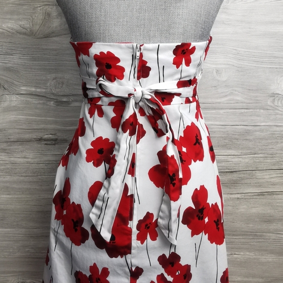 MEDIUM Morgan 4 Ever, Floral Halter Dress EUC - Picture 2 of 3